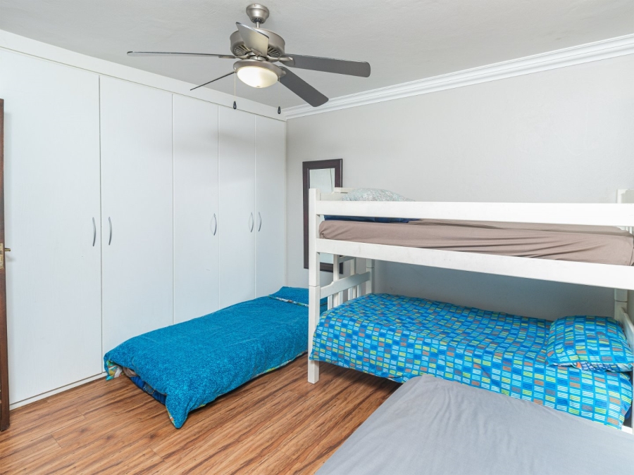 5 Bedroom Property for Sale in Caribbean Beach Club North West